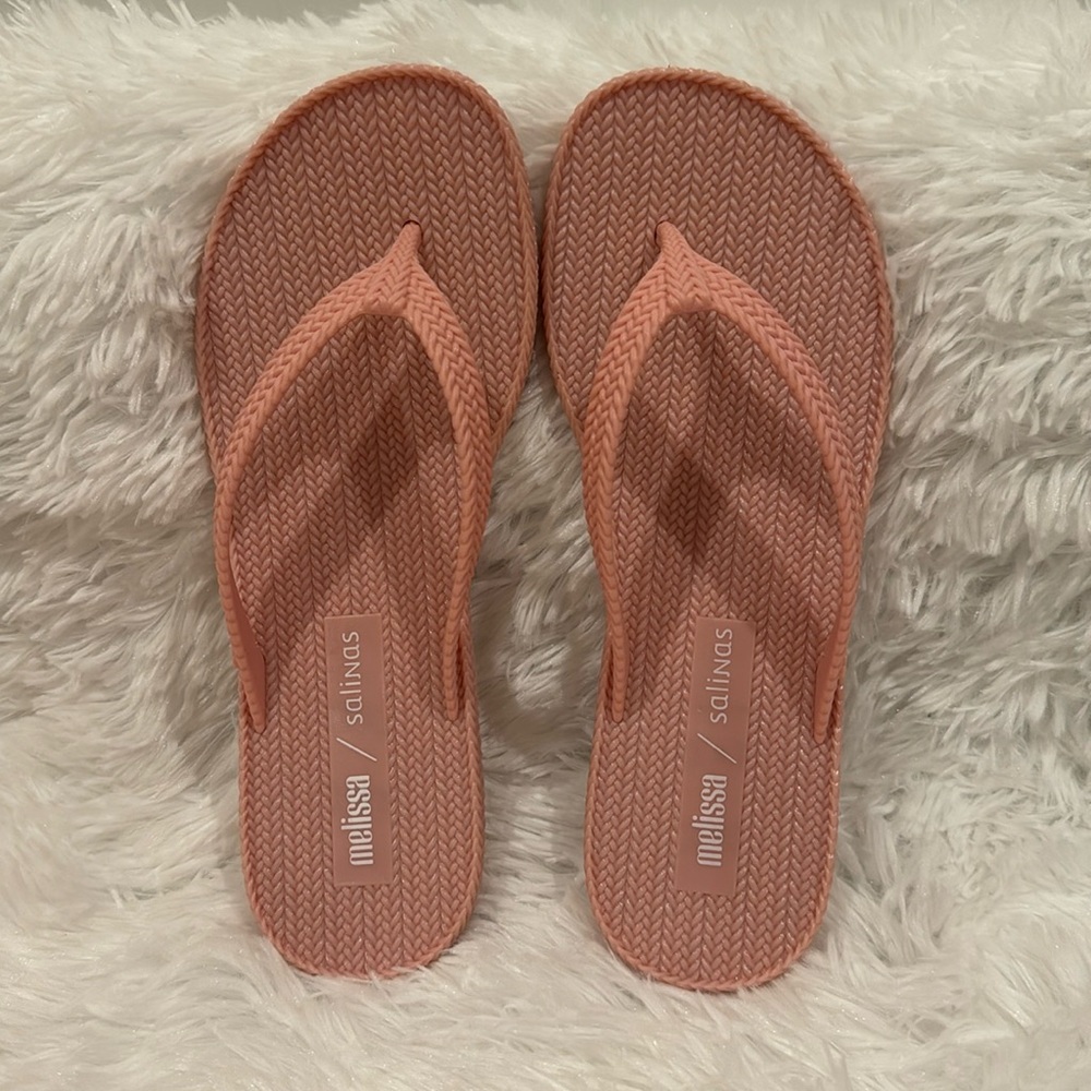 NWT- Melissa Women's Salina's pink Sandals size 8